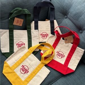NWT Trader Joe’s mini canvas tote bags set of 4